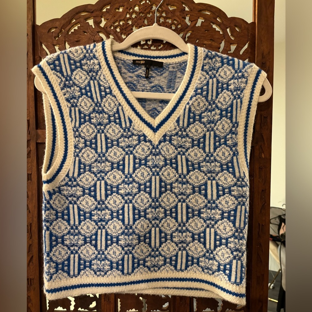 Maje Sweater Vest in blue and white
